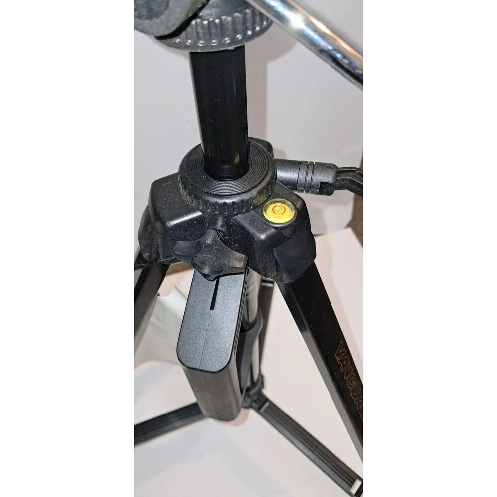 Vanguard VT-931 Aluminum Photo Video Tripod Pan Head QS-29 Quick Release Plate